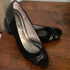 Life Stride Pascal Women's Black Pumps